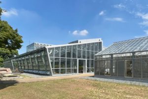 小石川植物園の公開温室外観