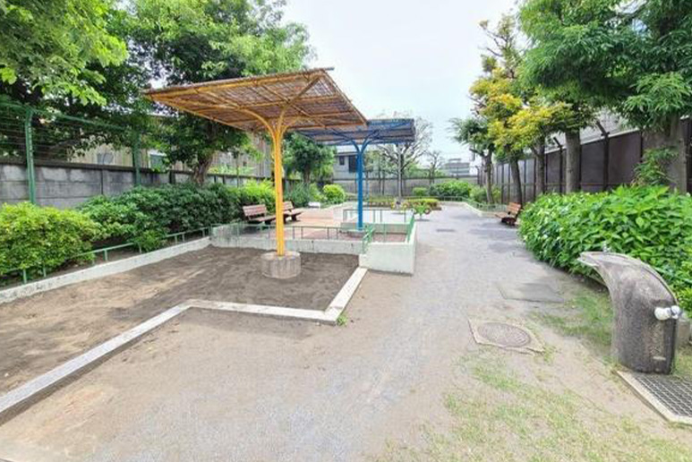 小日向二丁目児童遊園 園内風景