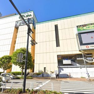 ウインズ後楽園外観