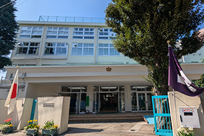文京区立関口台町小学校校舎